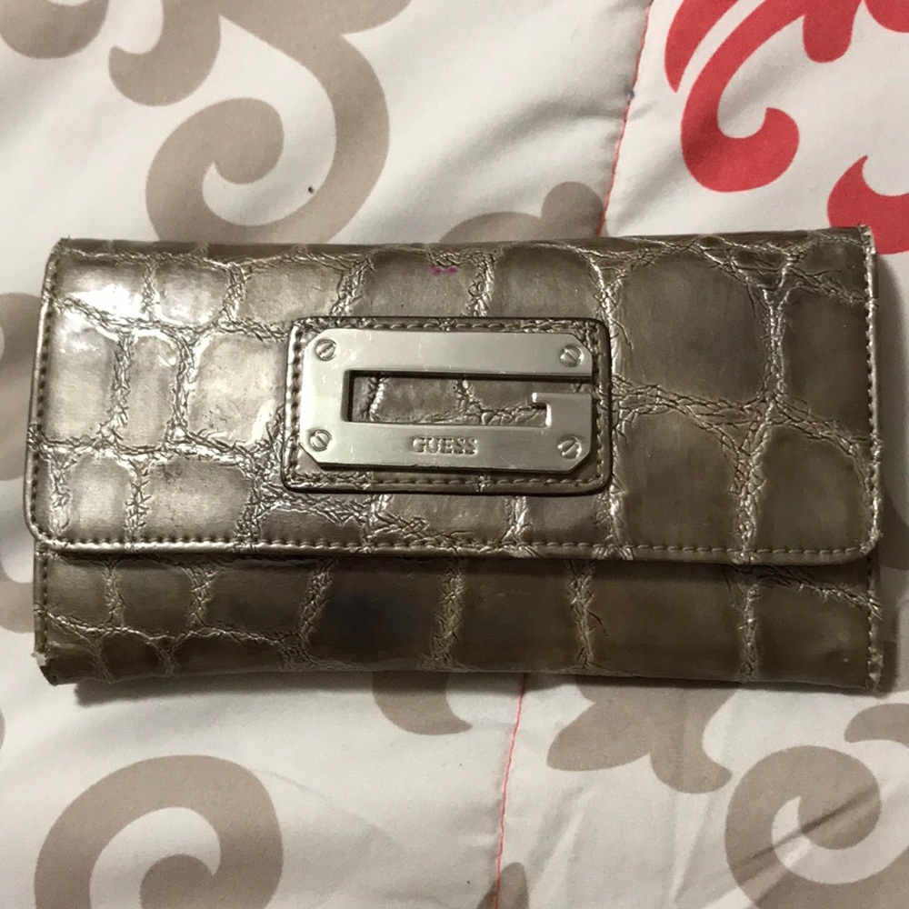 Guess wallet